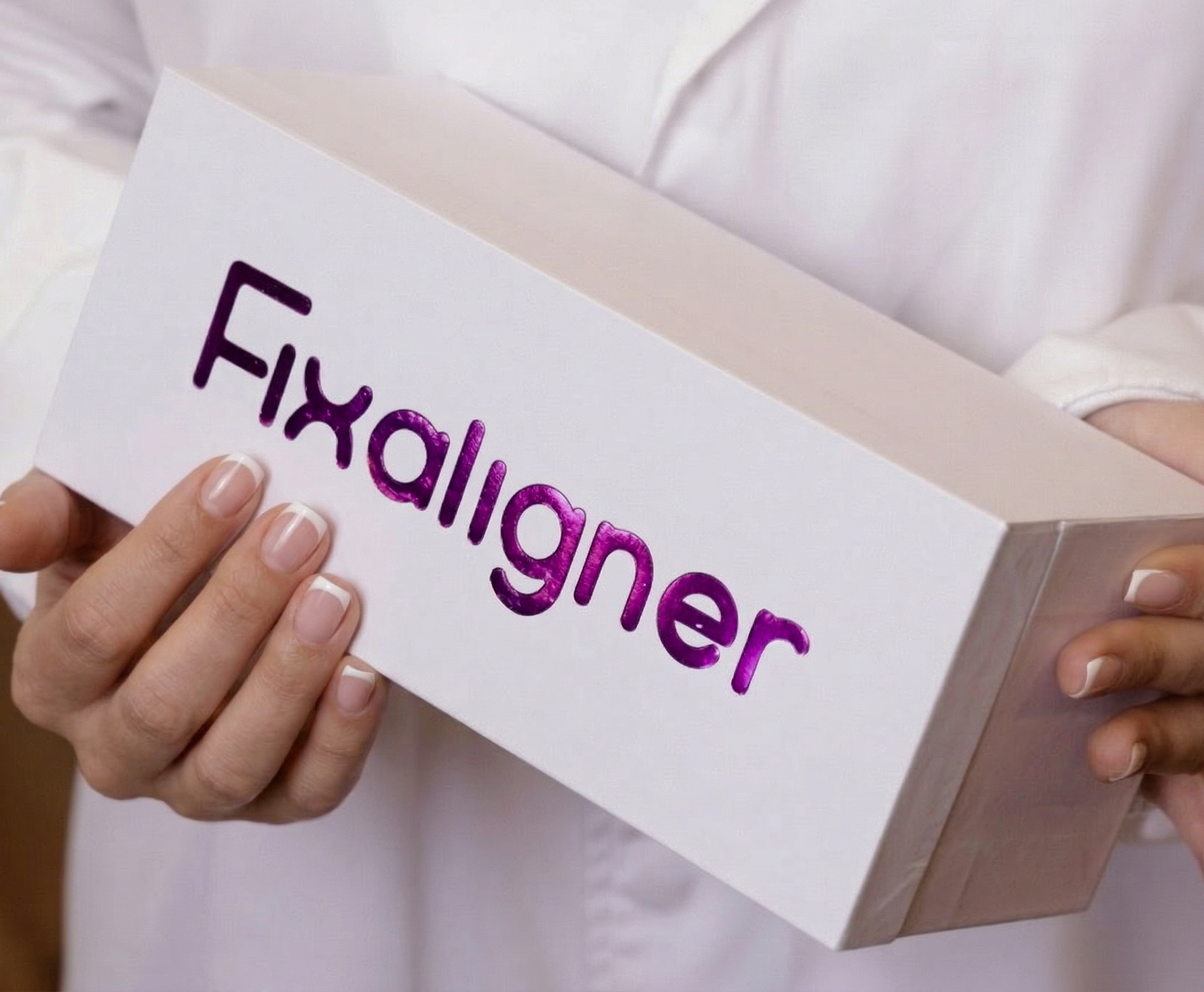 Fixaligner box in hands